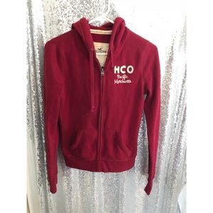 MAROON HOLLISTER ZIP UP HOODIE